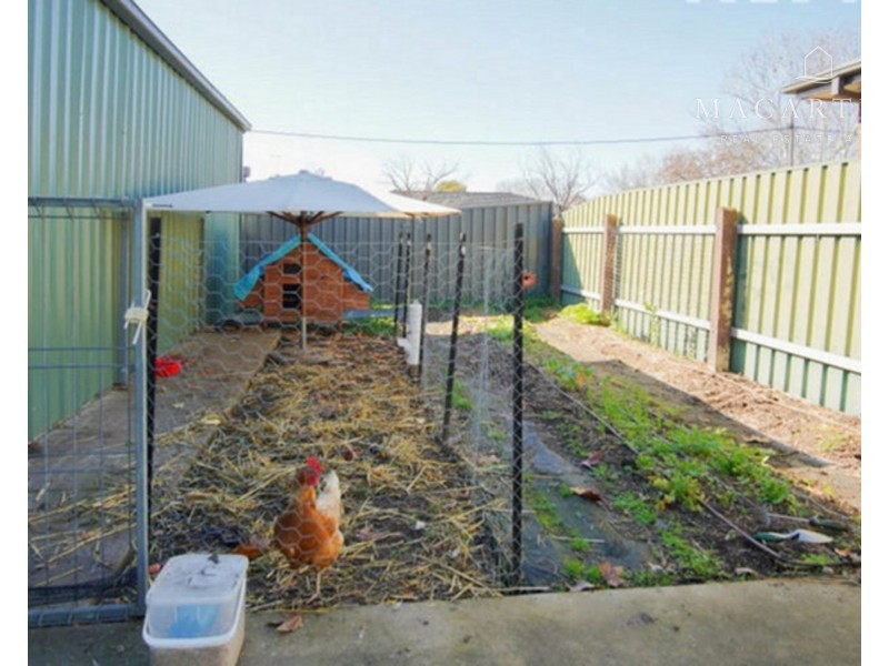 2 Rhoda Avenue, Wagga Wagga NSW 2650