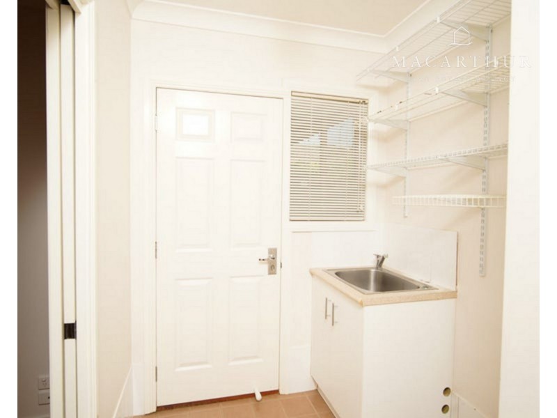 2/37 Lindsay Street, Turvey Park NSW 2650