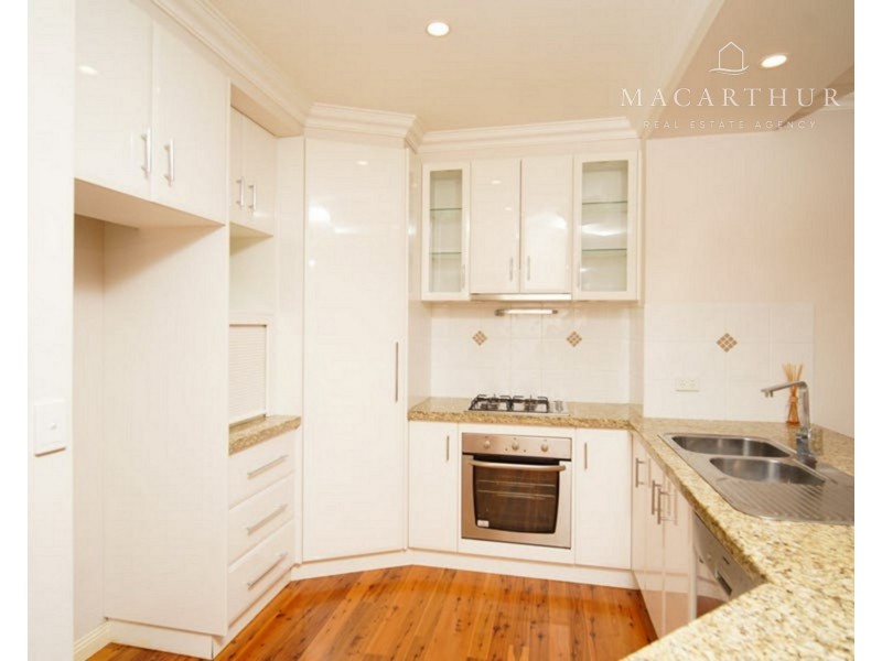 2/37 Lindsay Street, Turvey Park NSW 2650