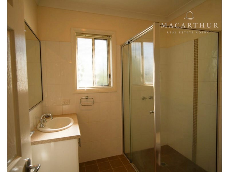 2/37 Lindsay Street, Turvey Park NSW 2650