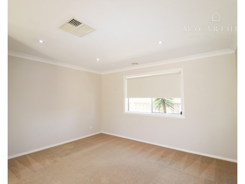 2/27 Day Street, Wagga Wagga NSW 2650