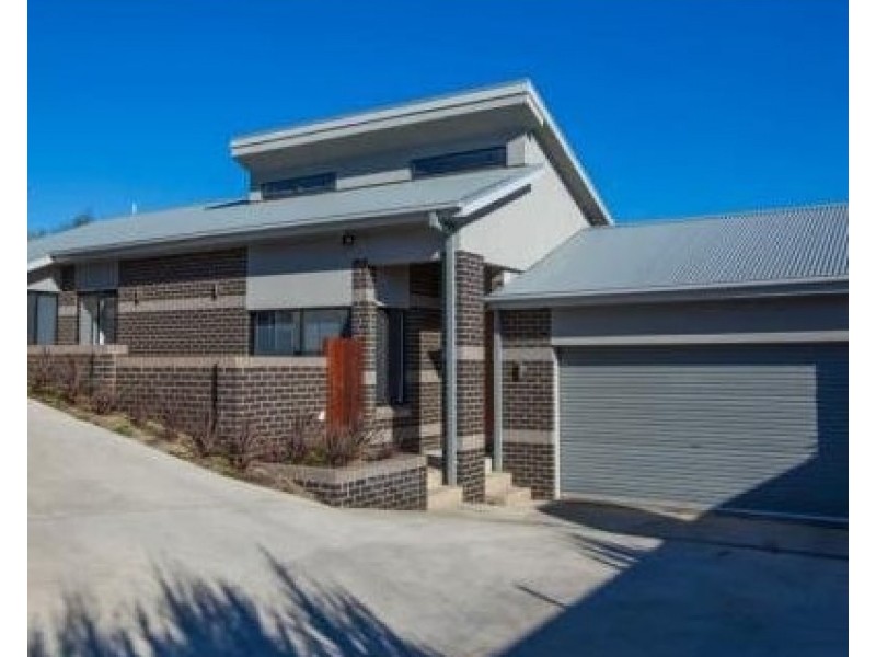 8B Balala Crescent, Bourkelands NSW 2650