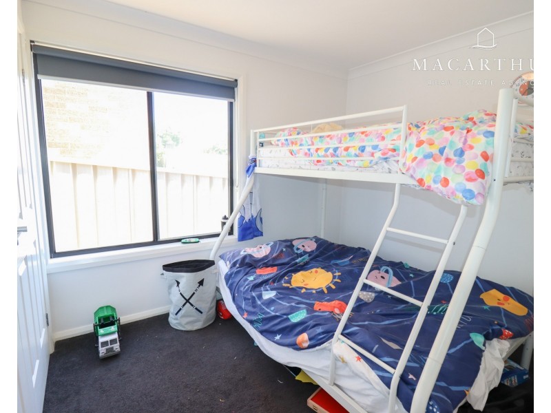 8B Balala Crescent, Bourkelands NSW 2650