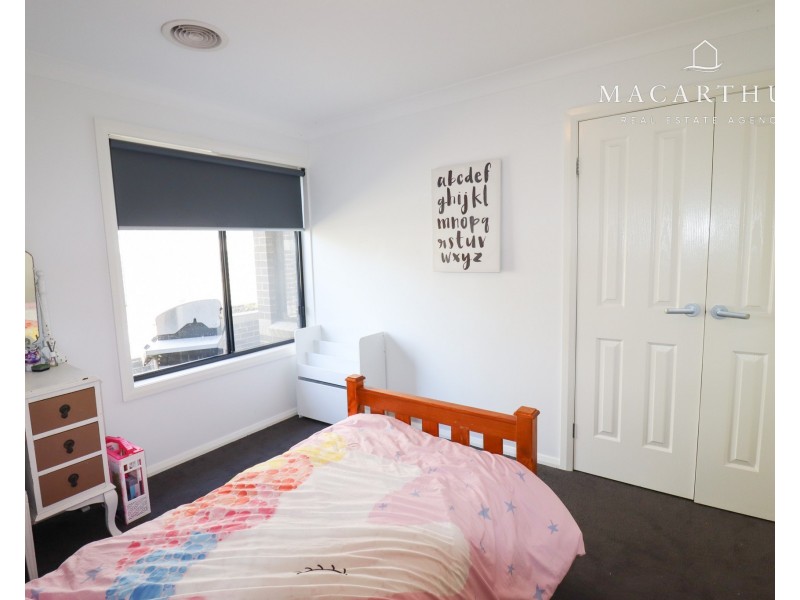 8B Balala Crescent, Bourkelands NSW 2650