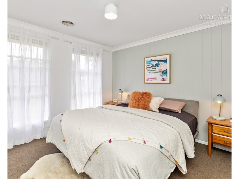 26 Marylands Way, Bourkelands NSW 2650