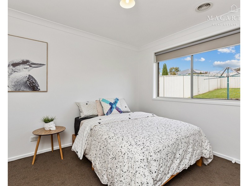26 Marylands Way, Bourkelands NSW 2650