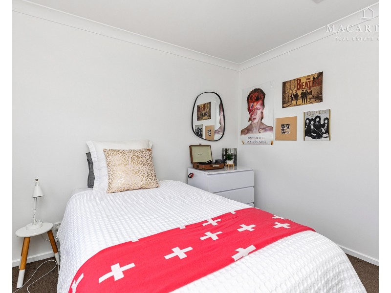 26 Marylands Way, Bourkelands NSW 2650