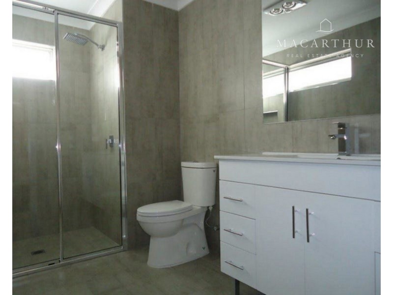 8 Morris Crescent, Gobbagombalin NSW 2650