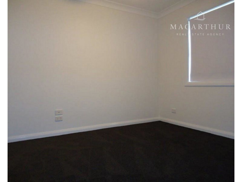 8 Morris Crescent, Gobbagombalin NSW 2650