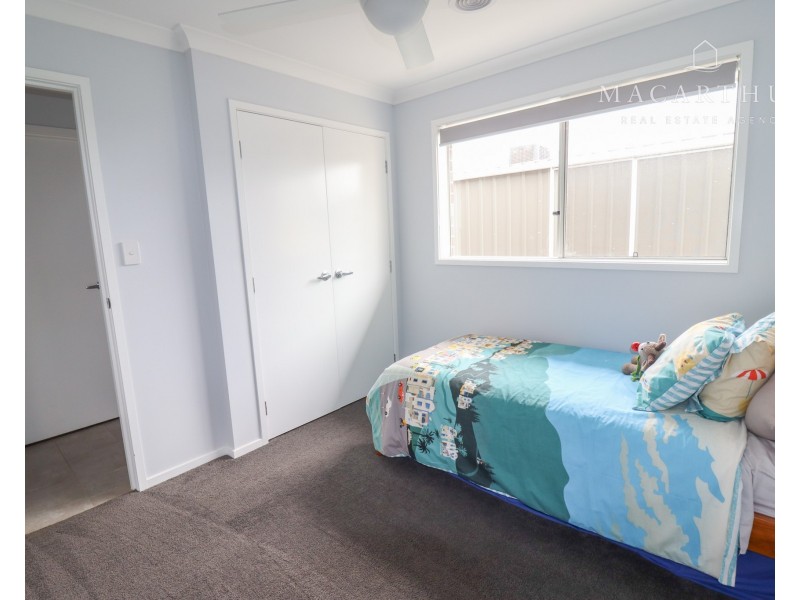 44 Ross Parkway, Gobbagombalin NSW 2650