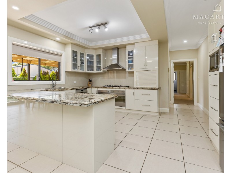 5 Hickory Place, Springvale NSW 2650