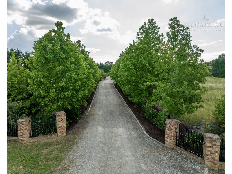 5 Hickory Place, Springvale NSW 2650