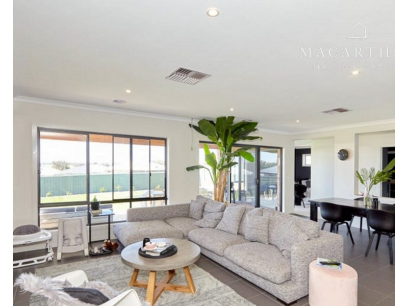 7 Wollemi Street, Forest Hill NSW 2651