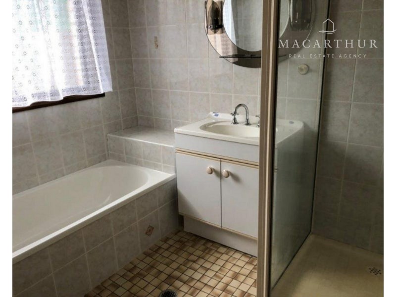 8 Lonergan Place, Wagga Wagga NSW 2650
