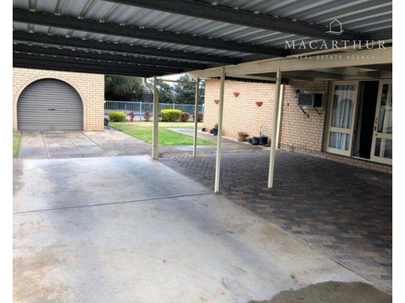 8 Lonergan Place, Wagga Wagga NSW 2650
