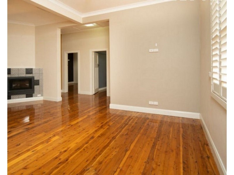 13 Edmondson Street, Turvey Park NSW 2650