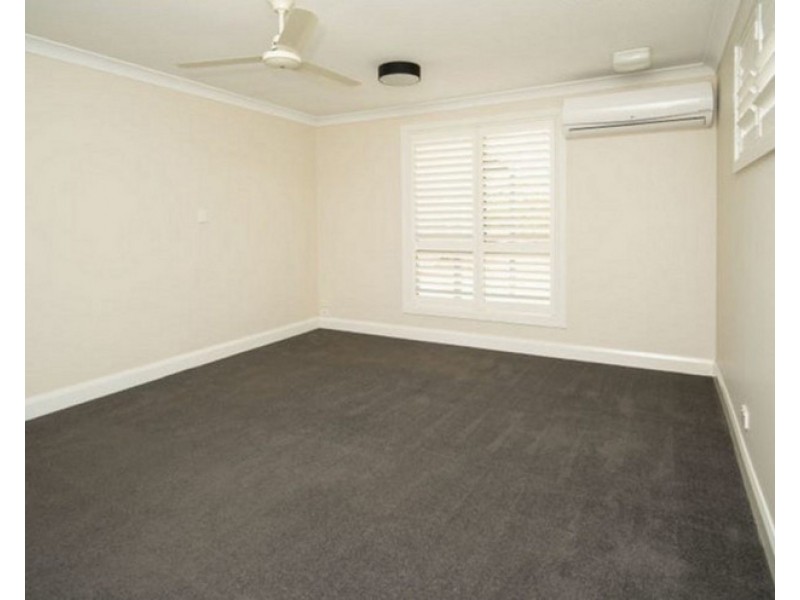13 Edmondson Street, Turvey Park NSW 2650