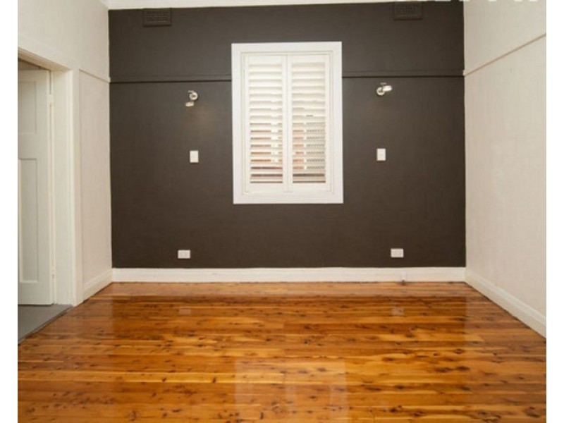 13 Edmondson Street, Turvey Park NSW 2650
