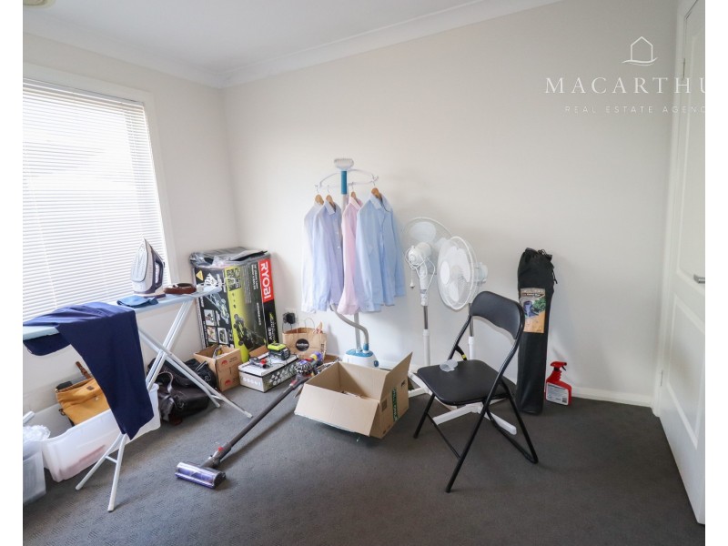18 Bindari Avenue, Glenfield Park NSW 2650