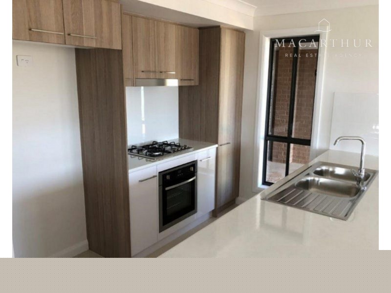 1/11 Gimlet Place, Forest Hill NSW 2651
