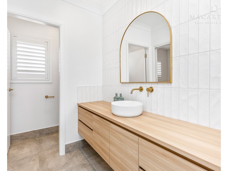 6 Bonner Street, Lloyd NSW 2650