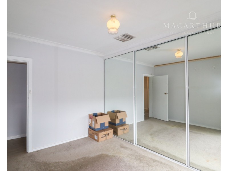 22 Warrawong Street, Kooringal NSW 2650