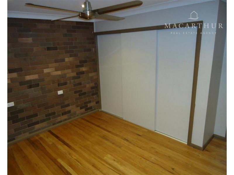 2/19A Coleman Street, Turvey Park NSW 2650