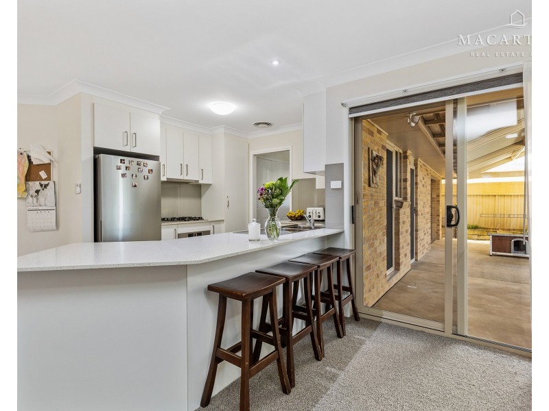 26 Bindari Avenue, Glenfield Park NSW 2650