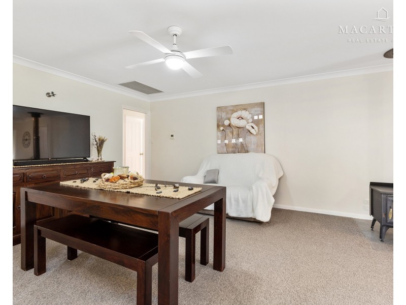 26 Bindari Avenue, Glenfield Park NSW 2650