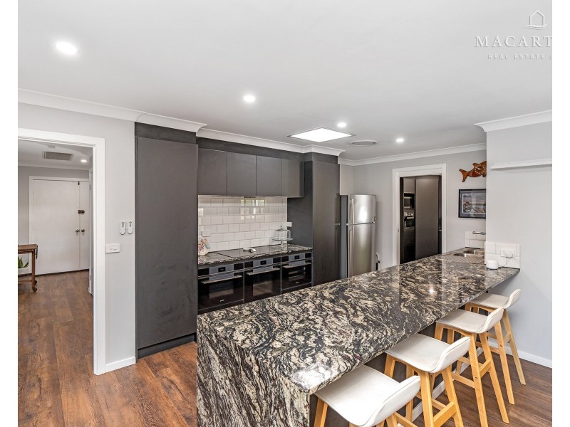 21 Henwood Avenue, Kooringal NSW 2650