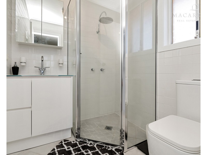 21 Henwood Avenue, Kooringal NSW 2650