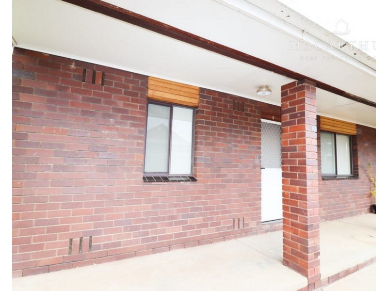 1/4 Rowe Street, Wagga Wagga NSW 2650
