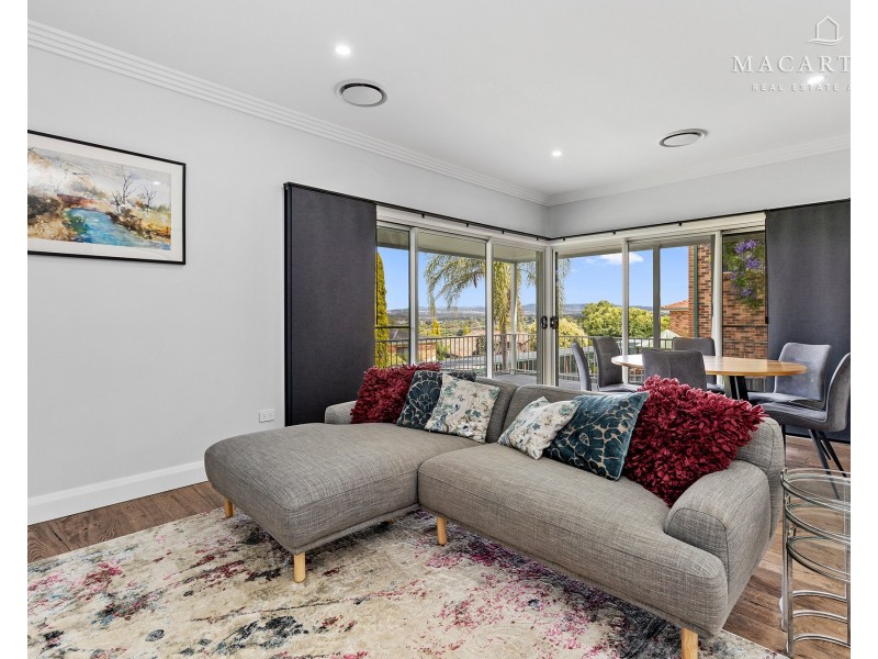 31 Amaroo Street, Kooringal NSW 2650