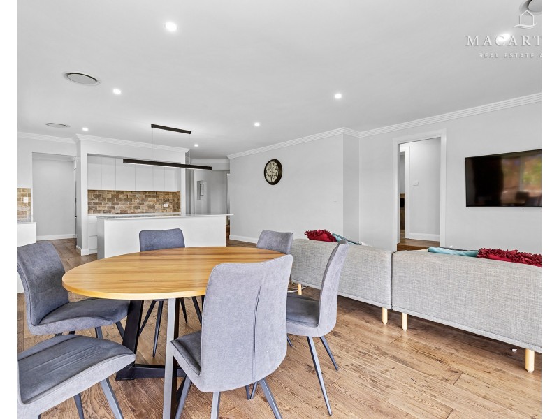 31 Amaroo Street, Kooringal NSW 2650