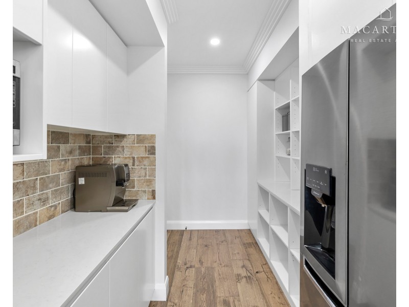 31 Amaroo Street, Kooringal NSW 2650