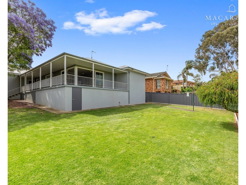 31 Amaroo Street, Kooringal NSW 2650