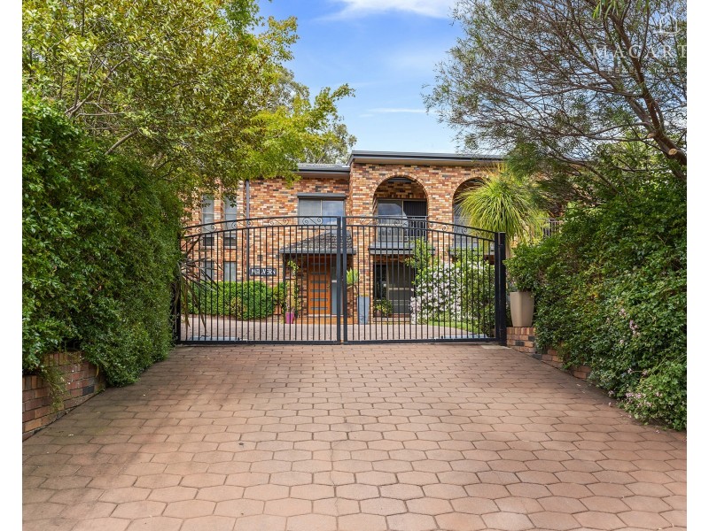 95 Simkin Crescent, Kooringal NSW 2650