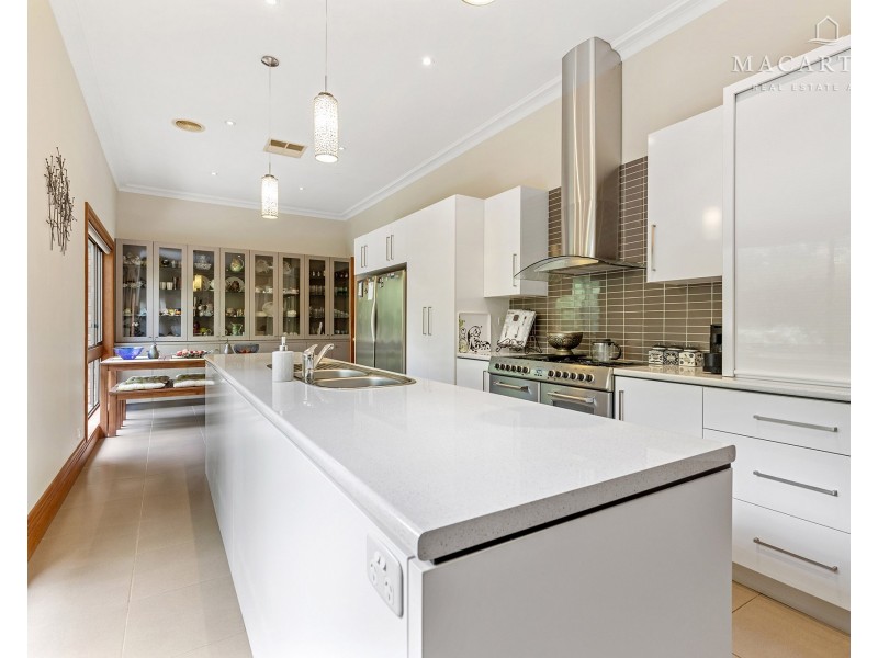 95 Simkin Crescent, Kooringal NSW 2650