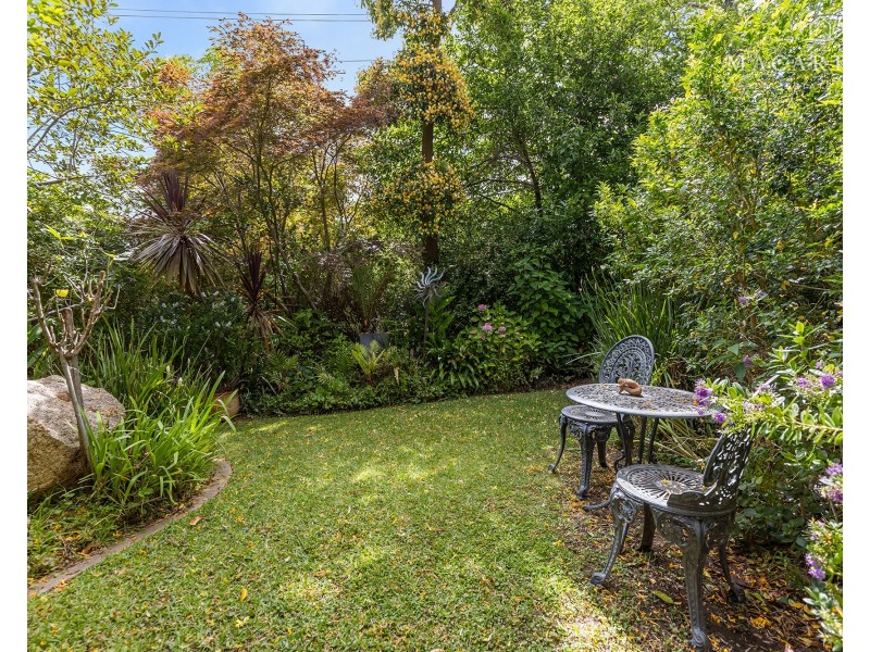 95 Simkin Crescent, Kooringal NSW 2650