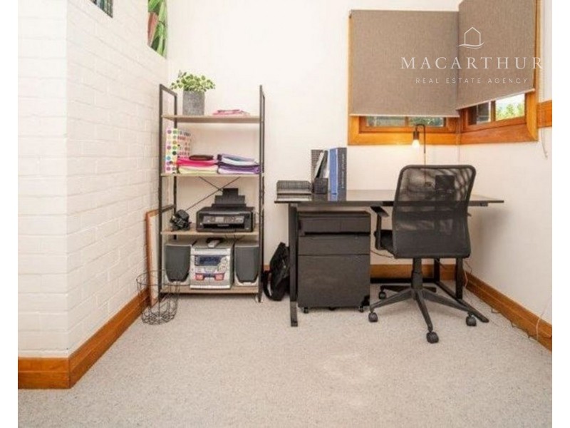 16 Lindsay Street, Turvey Park NSW 2650
