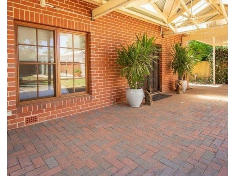 16 Lindsay Street, Turvey Park NSW 2650