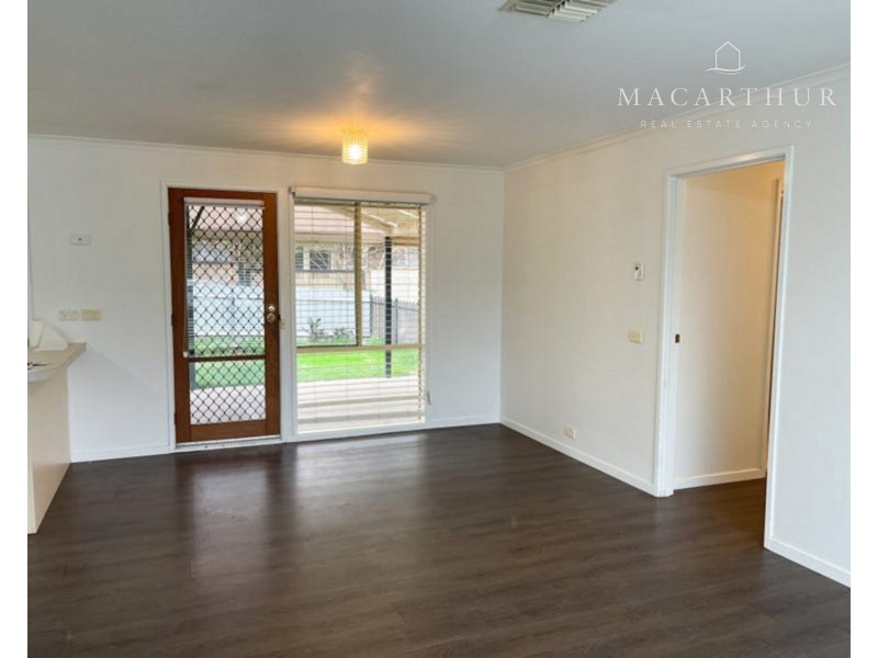 12 Cooba Place, Estella NSW 2650