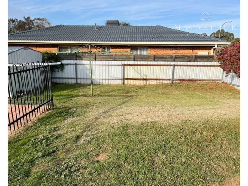 12 Cooba Place, Estella NSW 2650