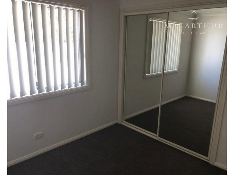 5 Giwang Place, Glenfield Park NSW 2650