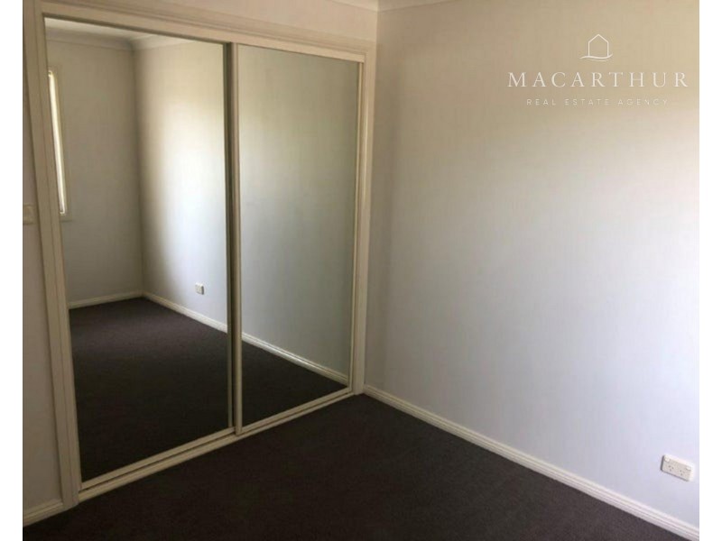 5 Giwang Place, Glenfield Park NSW 2650