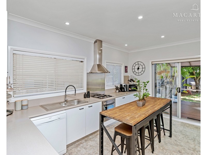 13 Beltana Avenue, Mount Austin NSW 2650