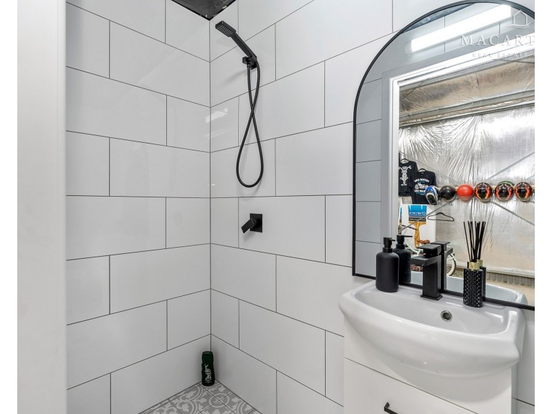 13 Beltana Avenue, Mount Austin NSW 2650