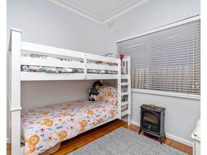 13 Beltana Avenue, Mount Austin NSW 2650
