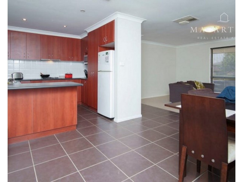 20 Birri Place, Glenfield Park NSW 2650