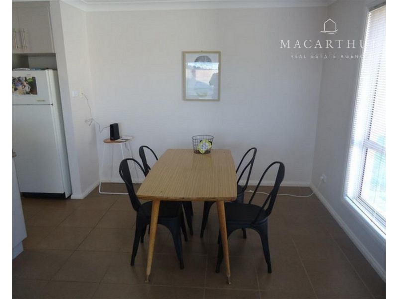 54 Avocet Drive, Estella NSW 2650